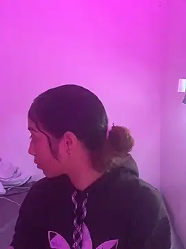 Snapshot of Marielasanchez chatting on February 2025 06:20:02 PM Marielasanchez online show from February 2025 06:20:02 PM