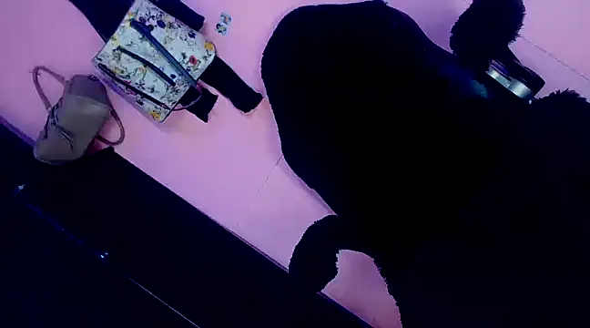 Snapshot of franchescasecrett chatting on January 2025 10:17:01 PM franchescasecrett online show from January 2025 10:17:01 PM