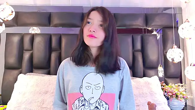 AlliciaKim online show from February 2025 07:21:01 PM