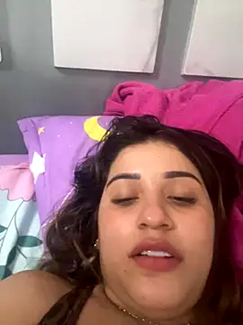 perlita05 online show from December 2025 08:16:02 PM