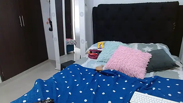 Snapshot of amazonafit_ chatting on January 2025 07:31:01 PM amazonafit online show from January 2025 07:31:01 PM