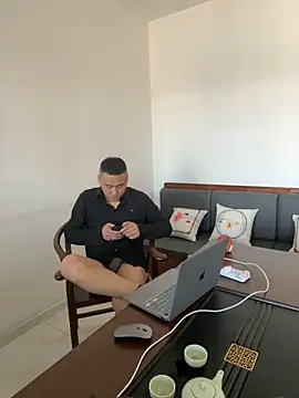 ShaoZian 1 online show from October 2025 02:33:01 AM