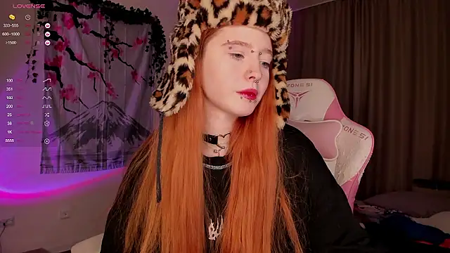 Snapshot of ScarletRos3 chatting on December 2024 03:21:01 PM ScarletRos3 online show from December 2024 03:21:01 PM