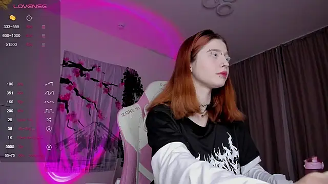 Snapshot of ScarletRos3 chatting on February 2025 02:09:02 AM ScarletRos3 online show from February 2025 02:09:02 AM