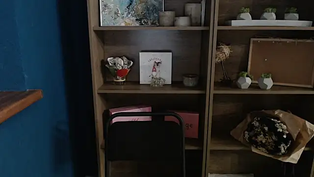 Your Jessy online show from January 2025 01:12:02 PM