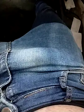 Snapshot of lm279 chatting on September 2025 03:47:02 PM lm279 online show from September 2025 03:47:02 PM