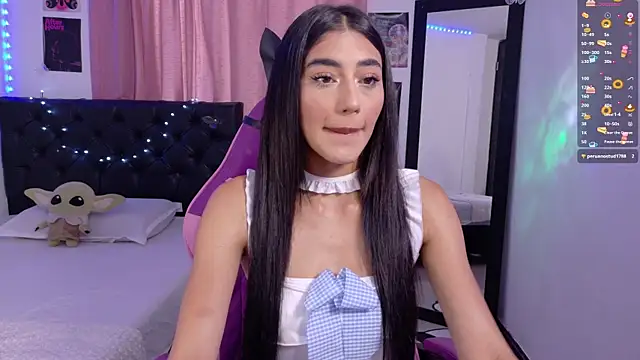 Snapshot of JulietaCheerr chatting on May 2026 02:36:01 PM JulietaCheerr online show from May 2026 02:36:01 PM