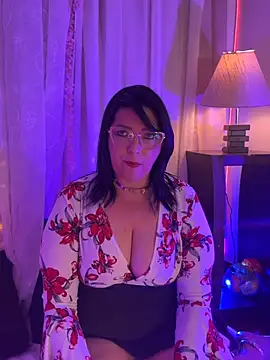 Snapshot of Venus_R0se chatting on May 2026 05:15:02 AM Venus R0se online show from May 2026 05:15:02 AM