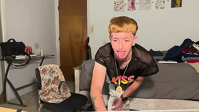 Snapshot of twentywithafelonyy chatting on November 2025 02:10:01 AM twentywithafelonyy online show from November 2025 02:10:01 AM