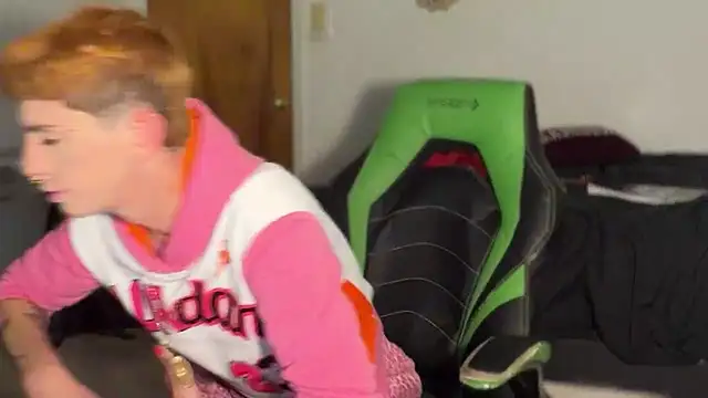 Snapshot of twentywithafelonyy chatting on November 2025 06:46:01 AM twentywithafelonyy online show from November 2025 06:46:01 AM