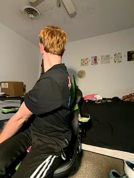 Snapshot of twentywithafelonyy chatting on December 2025 11:19:01 AM twentywithafelonyy online show from December 2025 11:19:01 AM