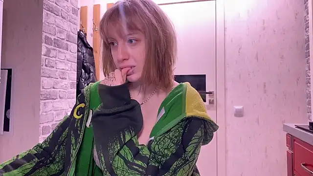 moundliicht1 online show from February 2025 06:21:01 AM