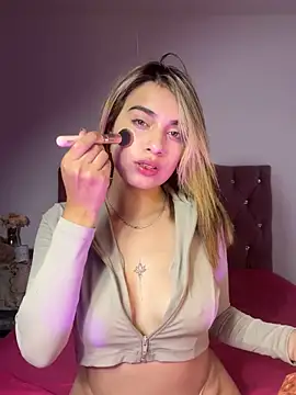 Hayley A02 online show from November 2025 03:33:01 PM