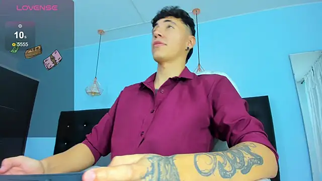 Lobo 17  online show from December 2025 01:46:02 AM