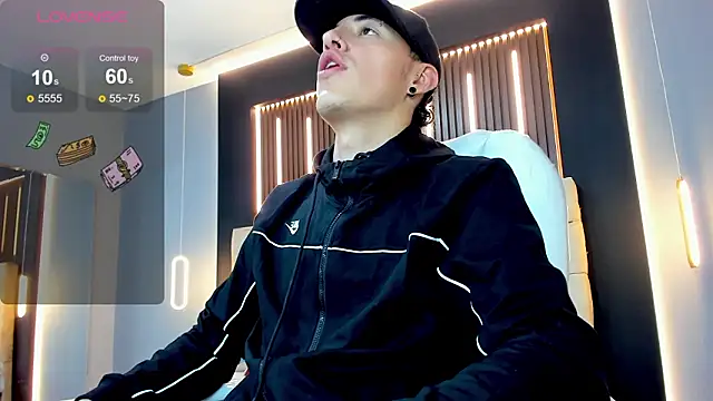 Lobo 17  online show from February 2026 06:26:01 AM