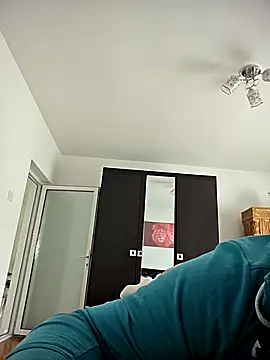 Snapshot of KarlosCarutox chatting on September 2025 08:52:01 AM KarlosCarutox online show from September 2025 08:52:01 AM