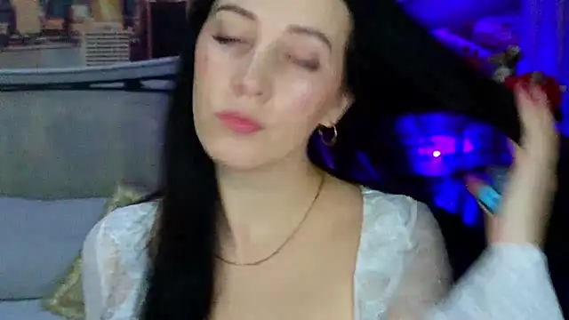 Snapshot of MonikaSweetXXX chatting on October 2025 07:47:01 PM MonikaSweetXXX online show from October 2025 07:47:01 PM