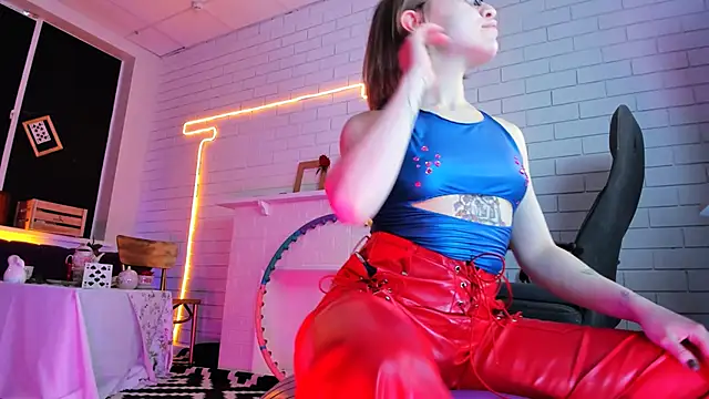 Snapshot of AphexQueen chatting on December 2024 09:19:01 PM AphexQueen online show from December 2024 09:19:01 PM