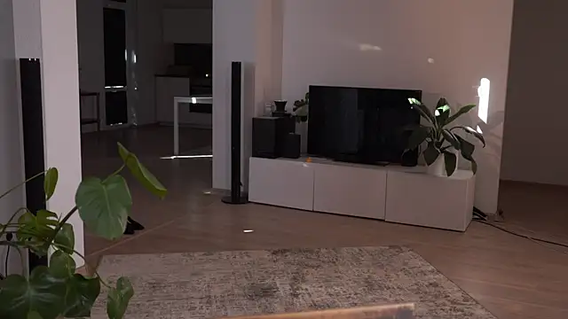 Snapshot of EsmaCrumbley chatting on March 2026 04:26:01 AM EsmaCrumbley online show from March 2026 04:26:01 AM