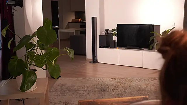 Snapshot of EsmaCrumbley chatting on March 2026 04:35:01 AM EsmaCrumbley online show from March 2026 04:35:01 AM