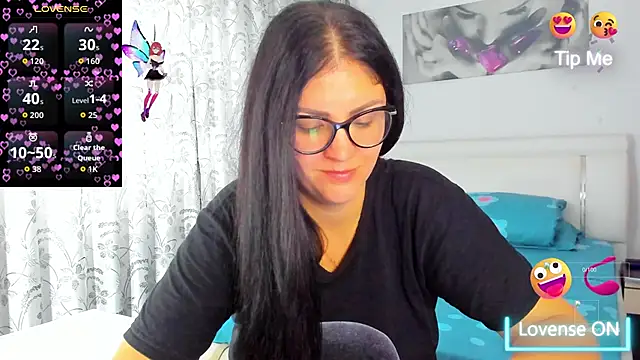 Snapshot of MyaBigBoobs chatting on September 2025 07:01:02 AM MyaBigBoobs online show from September 2025 07:01:02 AM