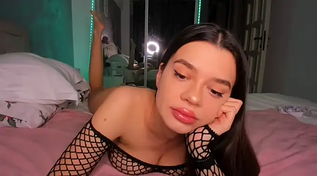 Miss Medyson online show from February 2025 04:36:01 PM