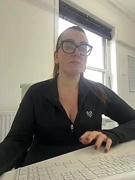 Snapshot of Miss_Stassi chatting on February 2025 09:41:01 AM Miss Stassi online show from February 2025 09:41:01 AM