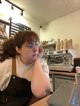 Snapshot of cinnabon_ chatting on November 2025 08:39:02 AM cinnabon online show from November 2025 08:39:02 AM