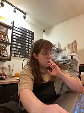 Snapshot of cinnabon_ chatting on November 2025 03:34:02 PM cinnabon online show from November 2025 03:34:02 PM