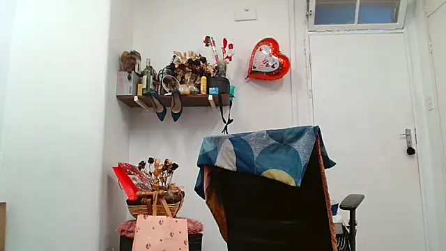 Snapshot of xTALLSEXYBUMx chatting on May 2026 08:05:01 PM xTALLSEXYBUMx online show from May 2026 08:05:01 PM