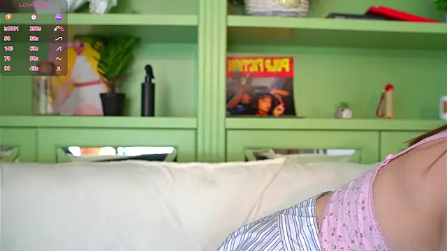 LindaFarmer online show from April 2026 04:57:01 AM