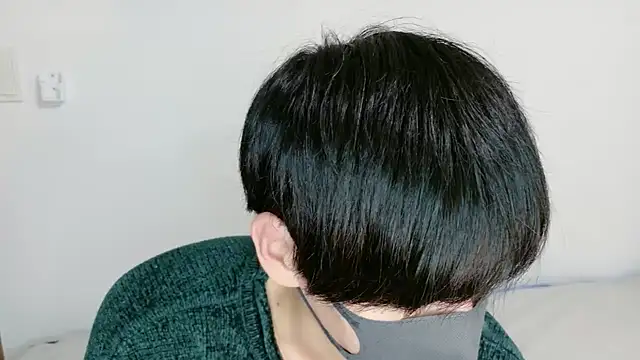 Snapshot of itsme_LEON chatting on December 2025 01:05:02 PM itsme LEON online show from December 2025 01:05:02 PM