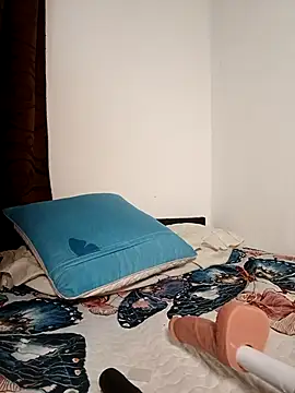 Snapshot of Kim_19 chatting on November 2025 08:03:02 AM Kim 19 online show from November 2025 08:03:02 AM