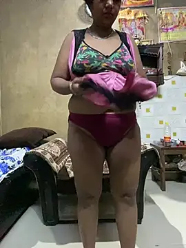 Snapshot of Tameesh_sexy_mistress chatting on July 2026 04:38:01 AM Tameesh sexy mistress online show from July 2026 04:38:01 AM