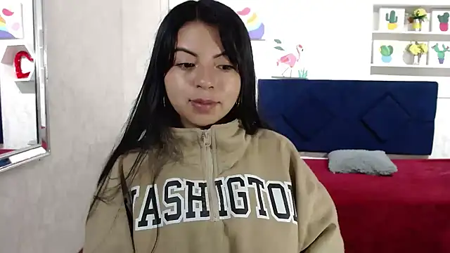 Snapshot of CarolineBrunx chatting on October 2025 04:24:02 AM CarolineBrunx online show from October 2025 04:24:02 AM