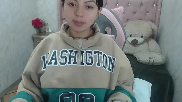 CarolineBrunx online show from February 2026 02:48:01 AM