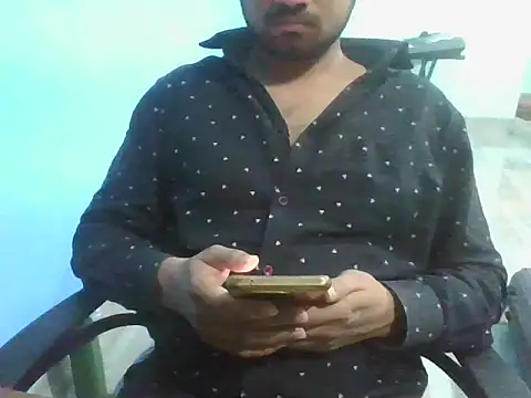 Snapshot of Ishan003 chatting on November 2025 02:43:02 PM Ishan003 online show from November 2025 02:43:02 PM