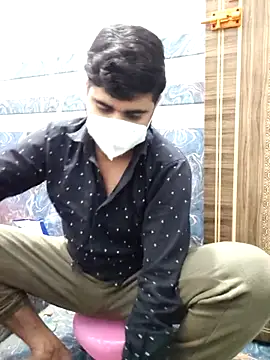 Snapshot of Ishan003 chatting on November 2025 02:39:02 PM Ishan003 online show from November 2025 02:39:02 PM