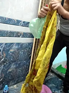 Snapshot of Ishan003 chatting on December 2025 02:48:01 PM Ishan003 online show from December 2025 02:48:01 PM