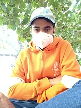 Snapshot of Ishan003 chatting on December 2025 01:11:02 AM Ishan003 online show from December 2025 01:11:02 AM