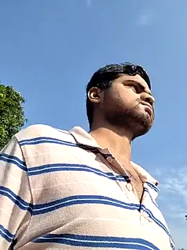 Snapshot of Ishan003 chatting on June 2026 02:33:01 AM Ishan003 online show from June 2026 02:33:01 AM