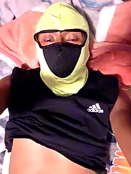 Snapshot of Jovende28 chatting on October 2025 12:23:01 AM Jovende28 online show from October 2025 12:23:01 AM