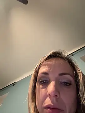 Snapshot of Annelibre chatting on January 2025 08:54:01 PM Annelibre online show from January 2025 08:54:01 PM