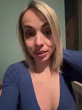 Snapshot of Annelibre chatting on February 2025 10:15:02 PM Annelibre online show from February 2025 10:15:02 PM