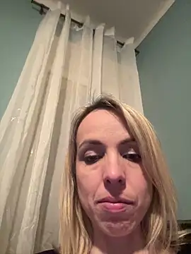 Snapshot of Annelibre chatting on March 2025 08:40:02 PM Annelibre online show from March 2025 08:40:02 PM