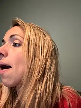 Snapshot of Annelibre chatting on October 2025 07:42:02 PM Annelibre online show from October 2025 07:42:02 PM