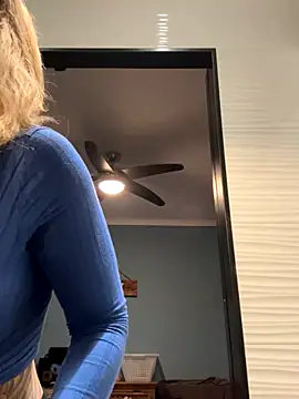 Snapshot of Annelibre chatting on November 2025 06:49:01 AM Annelibre online show from November 2025 06:49:01 AM