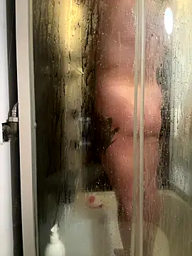 Snapshot of Yanacool007 chatting on October 2025 12:24:02 PM Yanacool007 online show from October 2025 12:24:02 PM