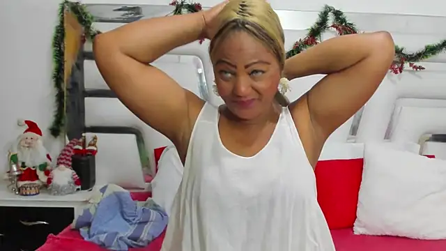 SaraaJhons online show from December 2025 04:00:01 PM