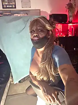 Snapshot of zluttywhore81 chatting on November 2025 03:39:01 AM zluttywhore81 online show from November 2025 03:39:01 AM